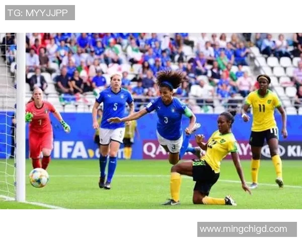 意大利女足与澳大利亚女足激战正酣谁能在世界杯赛场上笑到最后